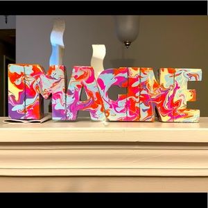 Art piece IMAGINE acrylic pour